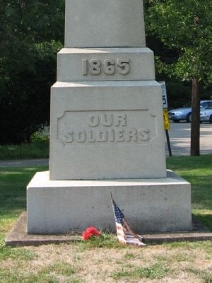 North Branford Soldiers Monument image. Click for full size.