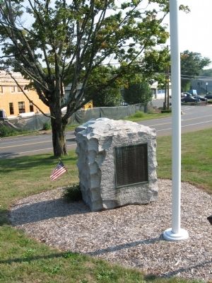 Northford Veterans Monument image. Click for full size.