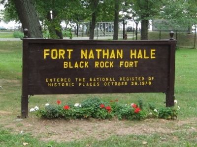 Fort Nathan Hale Marker image. Click for full size.