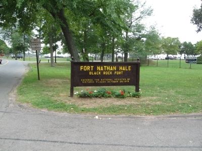 Fort Nathan Hale Marker image. Click for full size.