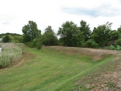 Earthworks from Civil War era Fort Nathan Hale. Click for full size. Earthworks from Civil War era Fort Nathan Hale image. Click for full size.
