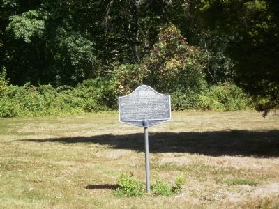Paulsdale Marker on front lawn image. Click for full size.