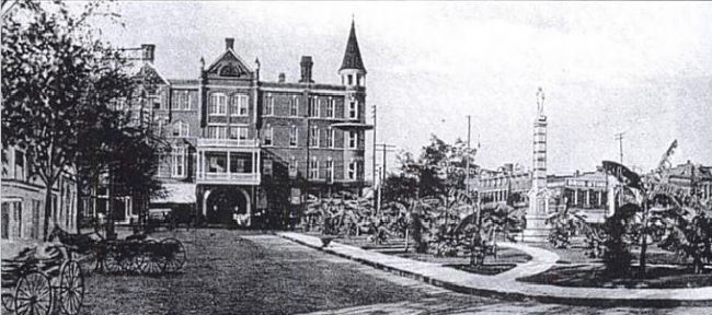 Panorama of Court House Square image. Click for full size.