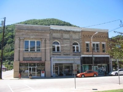 Downtown Pineville image. Click for full size.