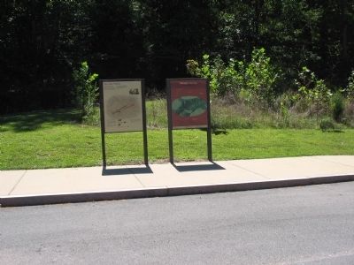 Two-Way Traffic Marker image. Click for full size.