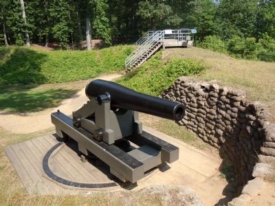 Cannon on Drewry's Bluff. Click for full size. Cannon on Drewry's Bluff image. Click for full size.