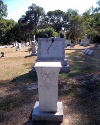 Ivy Hill Cemetery, Smithfield, Va image. Click for full size.