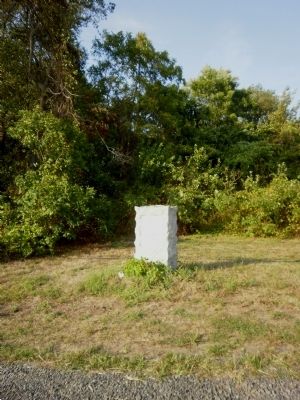 Ye Olde Robbins Burial Place Marker. Click for full size. Ye Olde Robbins Burial Place Marker image. Click for full size.