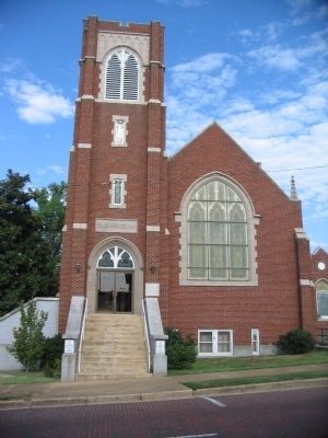 First Presbyterian Church of Poplar Bluff image. Click for full size.