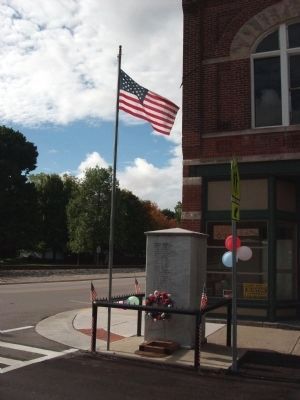 Looking South - - World War I Veterans Memorial Marker image. Click for full size.