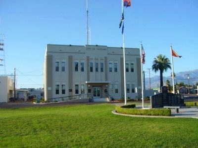 Safford City Hall image. Click for full size.