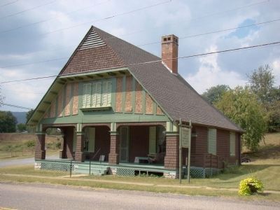 The Stevens Cottage image. Click for full size.