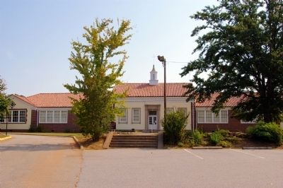 Mountain Hill District Consolidated School image. Click for full size.
