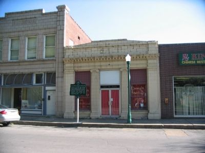 Old Post Office Building. Click for full size. Old Post Office Building image. Click for full size.