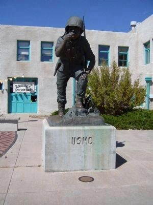 Navajo Code Talkers Marker and Statue image. Click for full size.