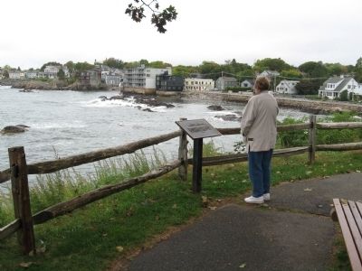 Fort Sewall Marker and Waterfront Houses in Marblehead image. Click for full size.