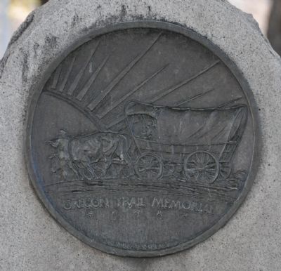 Oregon Trail Memorial Marker image. Click for full size.