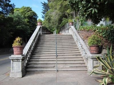 Fountain Path image. Click for full size.