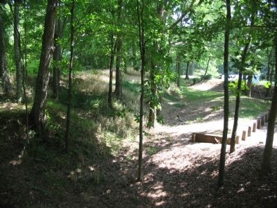 Portion of the Inner Breastworks near the Marker image. Click for full size.