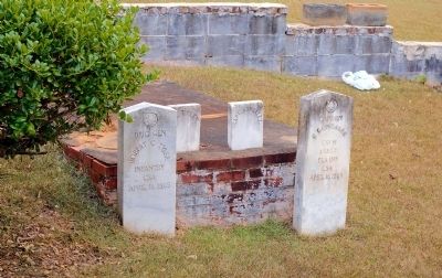 The Grave of Gen. Robert C. Tyler and Capt. C. Gonzalez image. Click for full size.