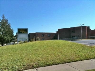 Conway Middle School is on Old Conway High School Grounds image. Click for full size.
