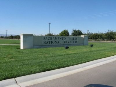 Entrance to the Sacramento Valley National Cemetery image. Click for full size.