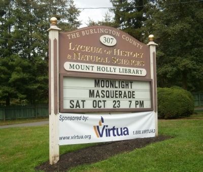 Mount Holly Library sign image. Click for full size.