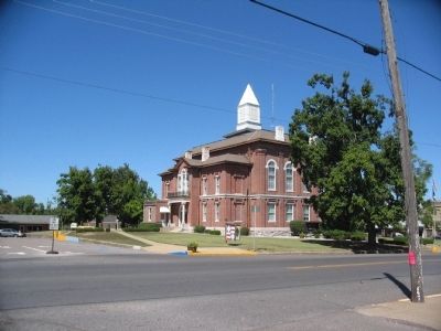 County Courthouse. Click for full size. County Courthouse image. Click for full size.