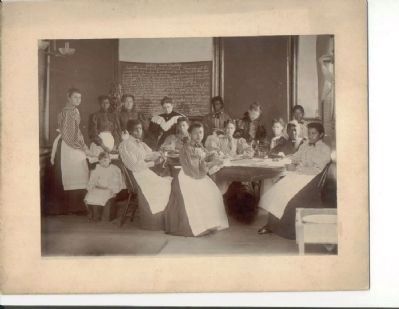 Ingleside Seminary Home-Ec Class image. Click for full size.