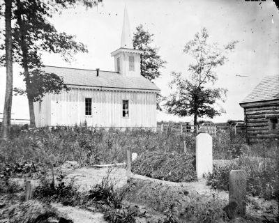 Chapel at Fort Darling and soldier's graves image. Click for full size.