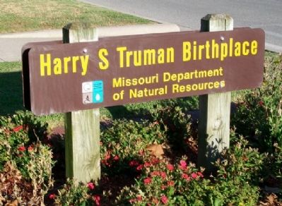 Harry S. Truman Birthplace Sign image. Click for full size.