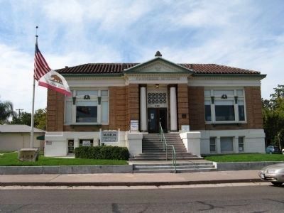 Roseville Carnegie Library and Marker. Click for full size. Roseville Carnegie Library and Marker image. Click for full size.