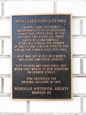 Roseville’s First City Hall Marker image. Click for full size.