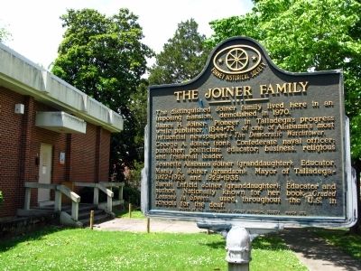 The Joiner Family Marker image. Click for full size.
