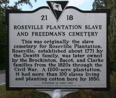 Roseville Plantation Slave And Freedman's Cemetery Marker image. Click for full size.