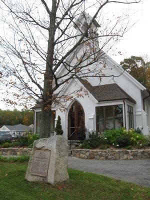 Mohegan Lake School World War I Memorial and St. Mary's Episcopal Church image. Click for full size.