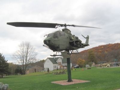 Cobra AH-1G/S/F Helicopter image. Click for full size.