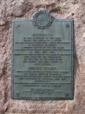 Mendota / Sibley House Marker image. Click for full size.