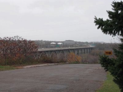 Nearby Mendota Bridge image. Click for full size.