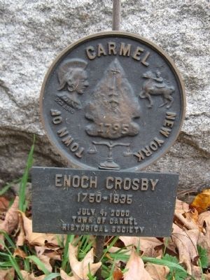 Bronze Marker next to the Monument image. Click for full size.