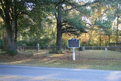 Childers Chapel Marker and Cemetery image. Click for full size.