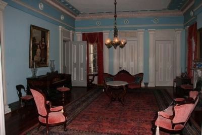 Back Parlor image. Click for full size.