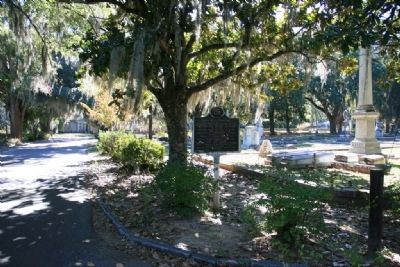 Live Oak Cemetery Marker image. Click for full size.