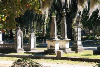 Grave site monuments in the Live Oak Cemetery image. Click for full size.