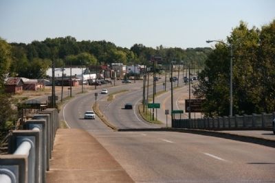 Looking South from the Edmund Pettus Bridge image. Click for full size.