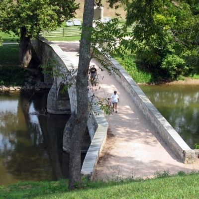Burnside Bridge (modern) image. Click for full size.