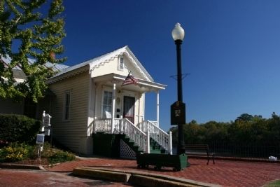 Site of Selma-Dallas County’s 1st Bridge 1884-1940 Marker and Bridge Tender's House. Click for full size. Site of Selma-Dallas County’s 1st Bridge 1884-1940 Marker and Bridge Tender's House image. Click for full size.