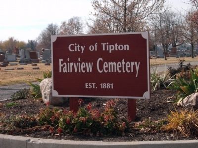Sign - - City of Tiipton - "Fairview Cemetery" - Est. 1881 image. Click for full size.