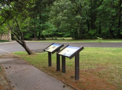 Wide view of the North Carolina Marker image. Click for full size.