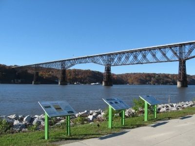 Walkway Loop Trail Marker. Click for full size. Walkway Loop Trail Marker image. Click for full size.